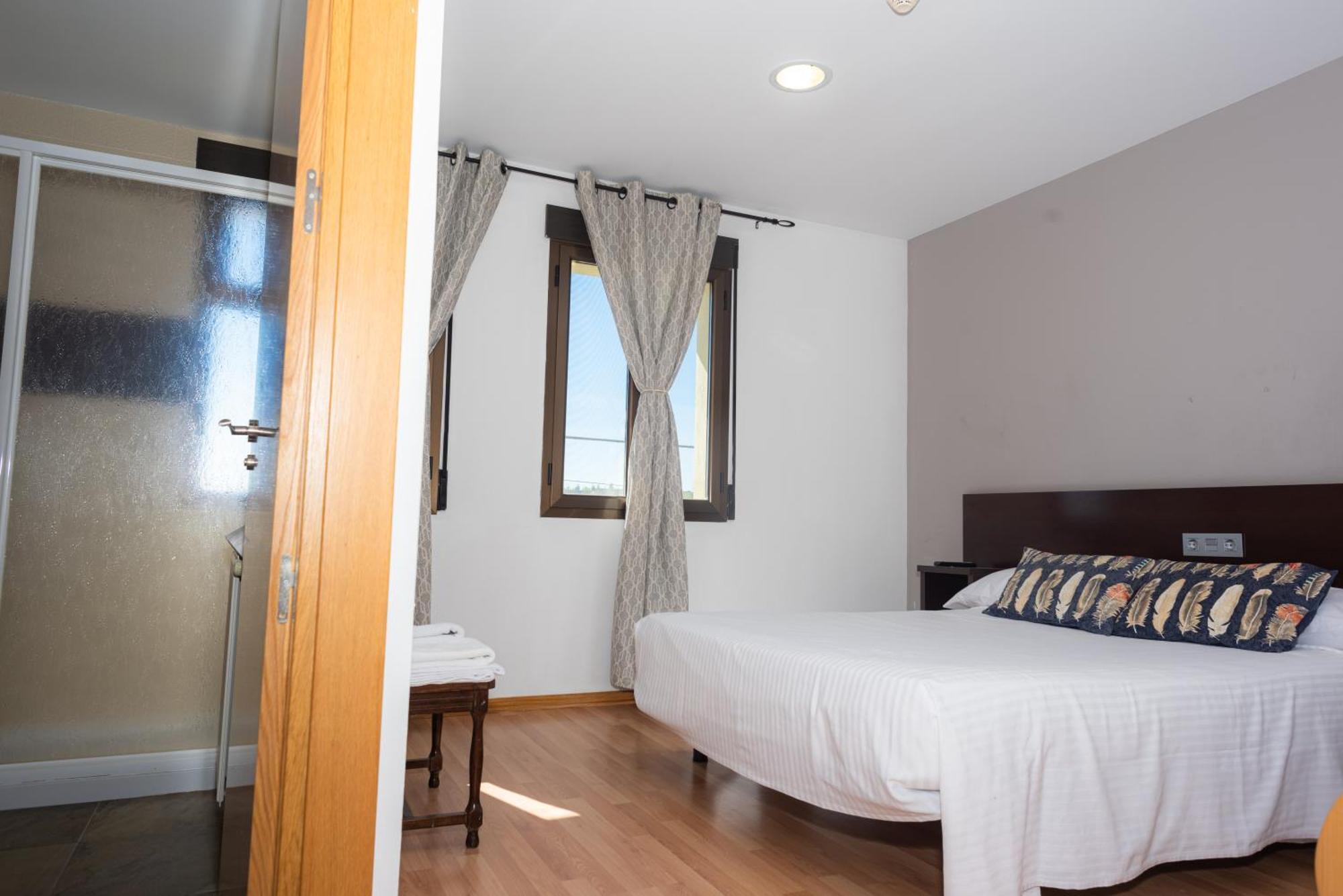 Hostal Venta De Valcorba โซรีอา ภายนอก รูปภาพ