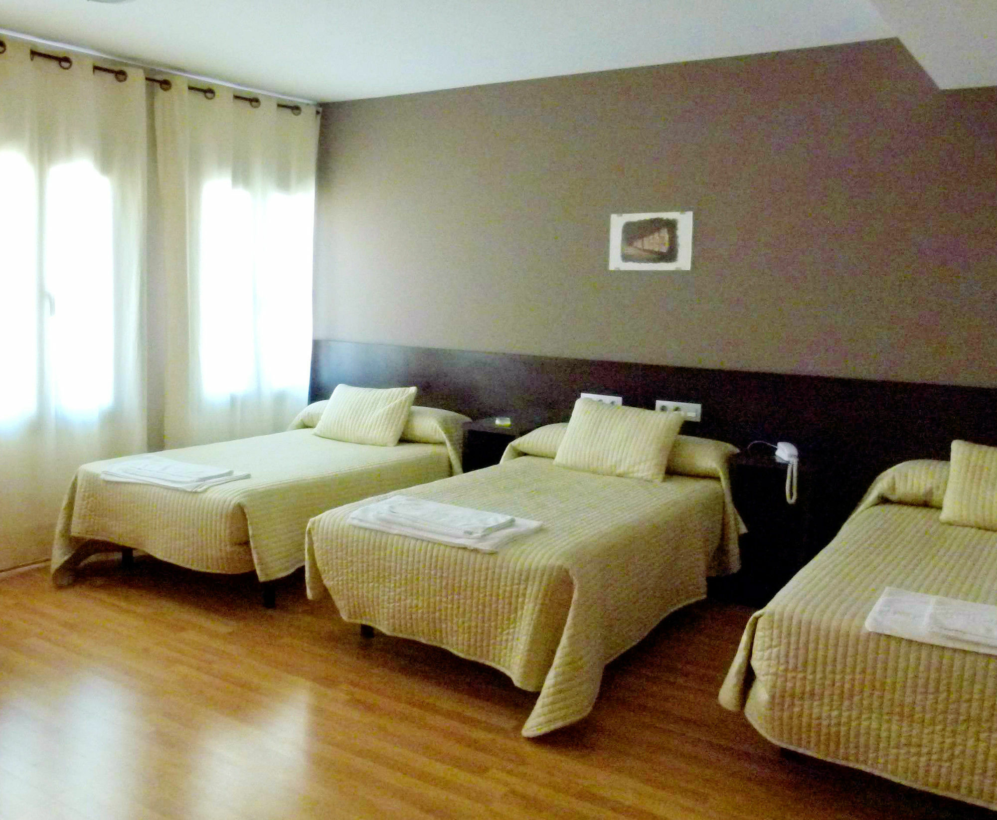 Hostal Venta De Valcorba โซรีอา ภายนอก รูปภาพ
